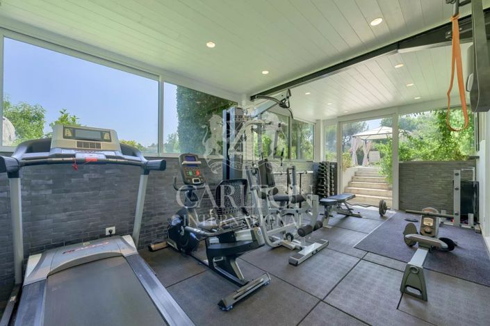 Image No.22-6 Bed House for sale