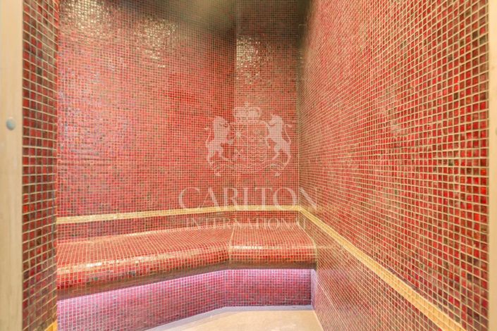 Image No.25-6 Bed House for sale