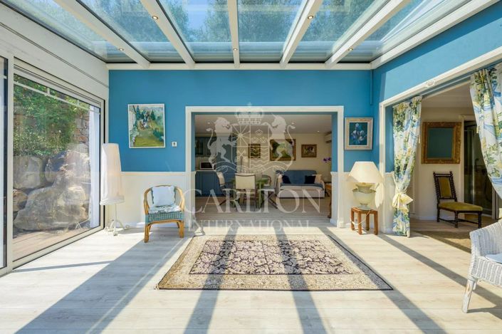 Image No.27-6 Bed House for sale