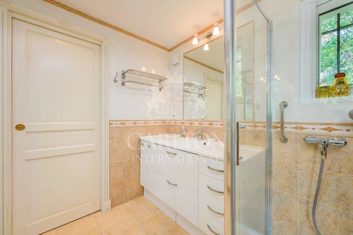 Image No.30-Maison de 6 chambres à vendre à Valbonne