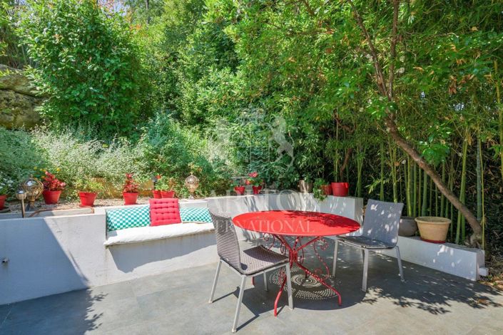 Image No.9-6 Bed House for sale