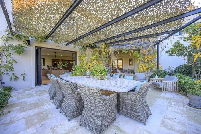 Image No.19-6 Bed House for sale