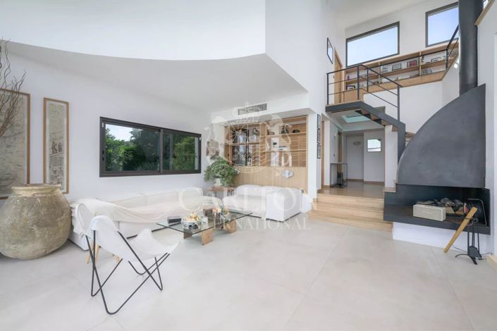 Image No.11-4 Bed House for sale