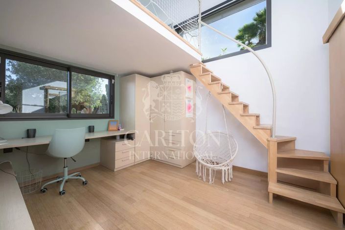 Image No.23-4 Bed House for sale