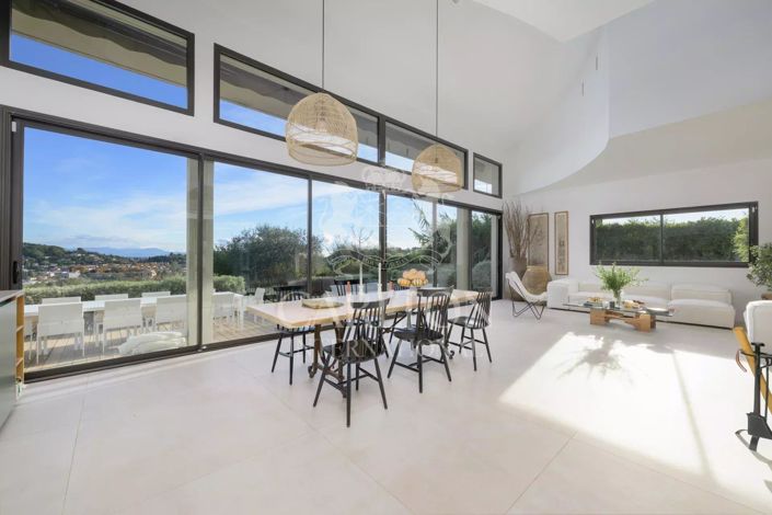 Image No.7-4 Bed House for sale