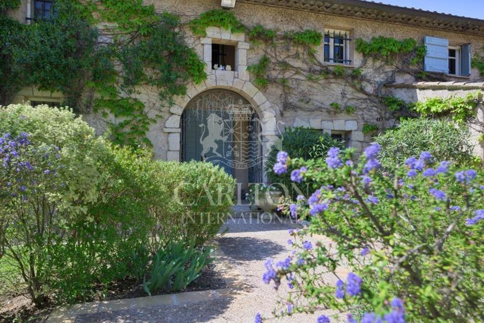 Image No.2-Maison de 6 chambres à vendre à Châteauneuf-Grasse