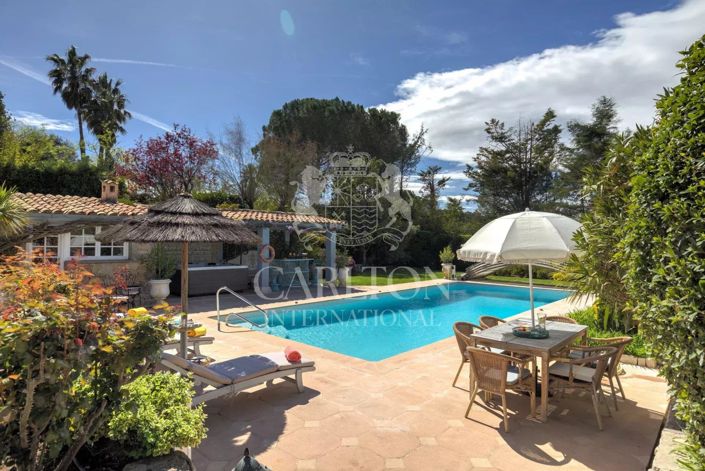 Image No.6-Maison de 6 chambres à vendre à Châteauneuf-Grasse