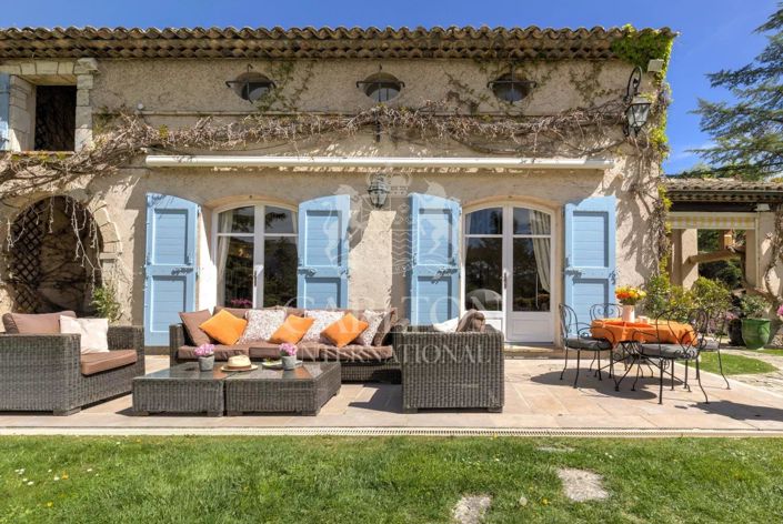 Image No.8-Maison de 6 chambres à vendre à Châteauneuf-Grasse