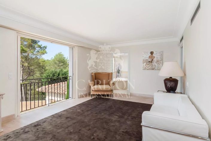 Image No.15-7 Bed House for sale