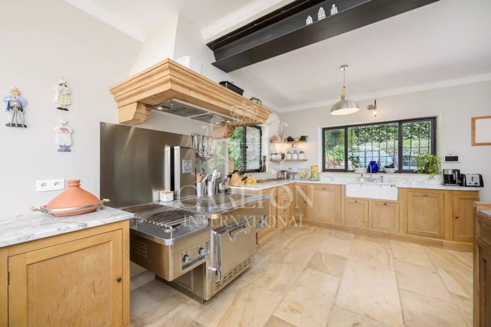 Image No.10-5 Bed House for sale