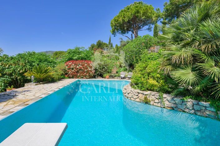 Image No.13-5 Bed House for sale