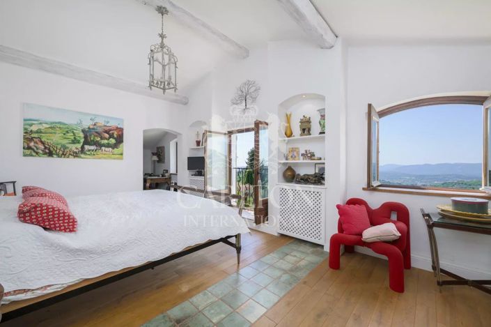 Image No.15-5 Bed House for sale