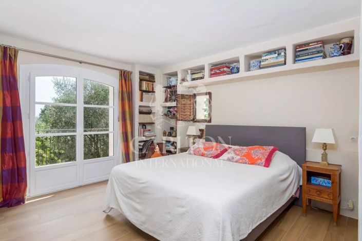 Image No.14-7 Bed House for sale