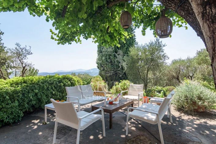 Image No.4-7 Bed House for sale