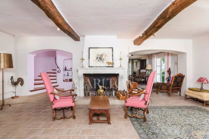 Image No.7-7 Bed House for sale