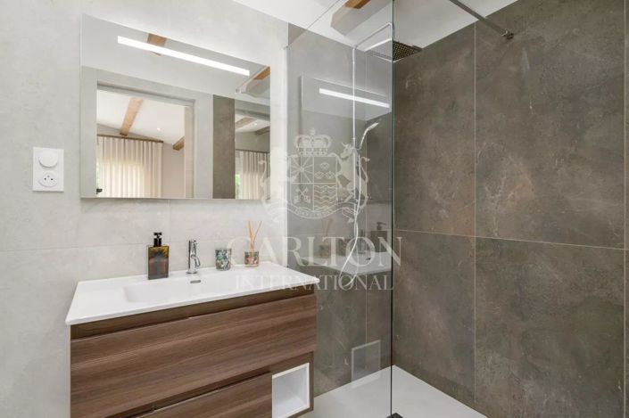 Image No.33-Maison de 4 chambres à vendre à Châteauneuf-Grasse