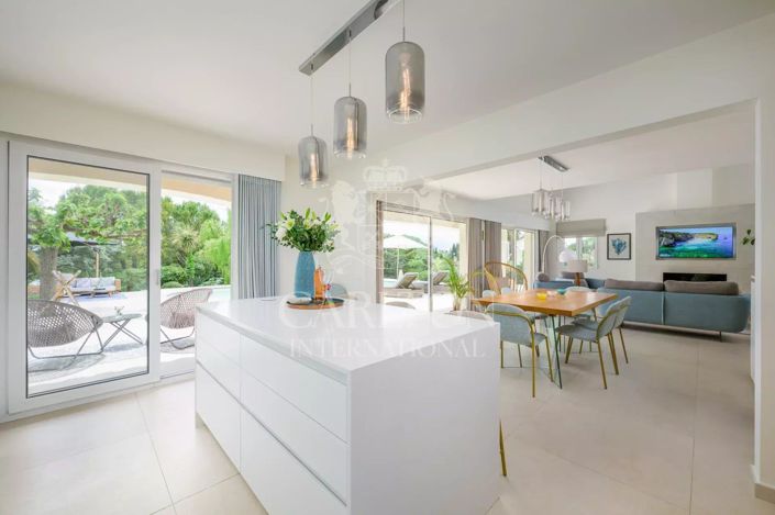 Image No.4-Maison de 4 chambres à vendre à Châteauneuf-Grasse