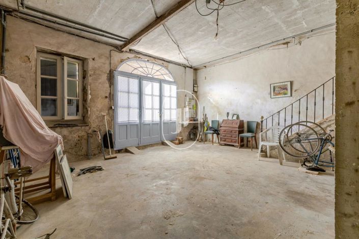 Image No.11-2 Bed House for sale