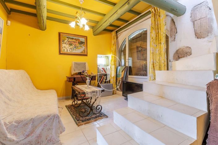 Image No.5-2 Bed House for sale