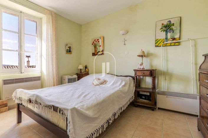 Image No.7-2 Bed House for sale