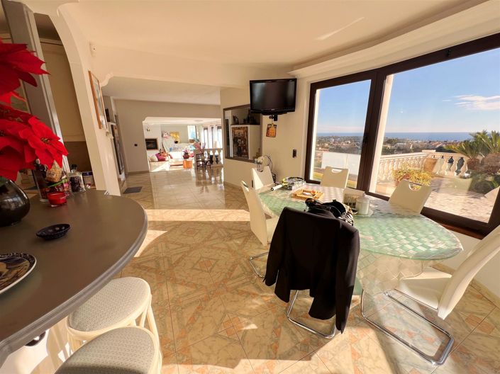 Image No.5-3 Bed House for sale