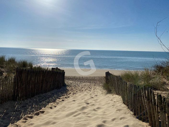 Image No.14-8 Bed House for sale