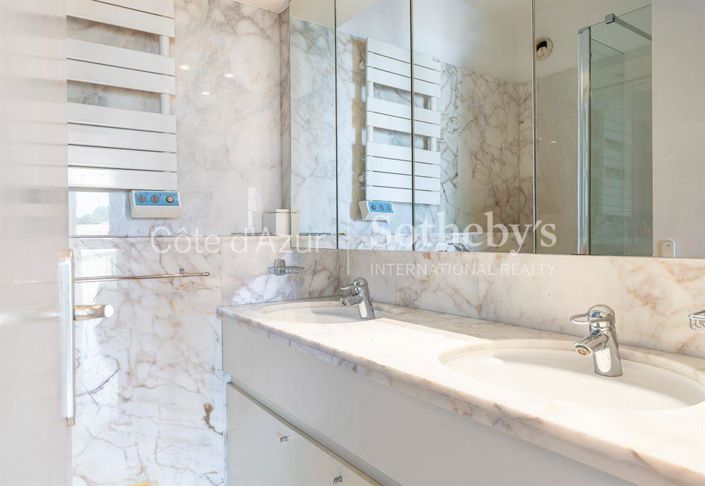 Image No.10-3 Bed Apartment for sale