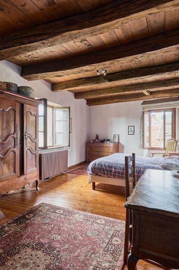 Image No.12-4 Bed Property for sale