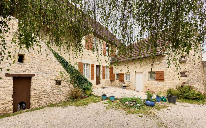 Image No.3-4 Bed Property for sale