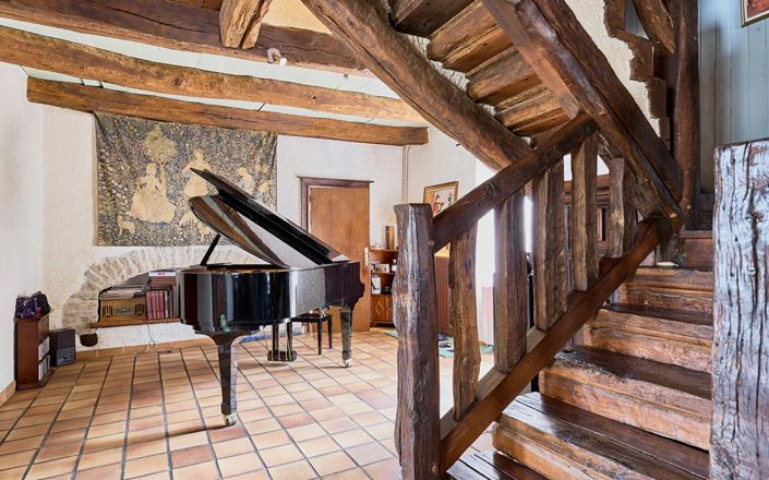 Image No.5-4 Bed Property for sale