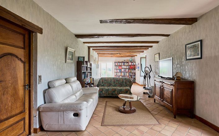 Image No.8-4 Bed Property for sale