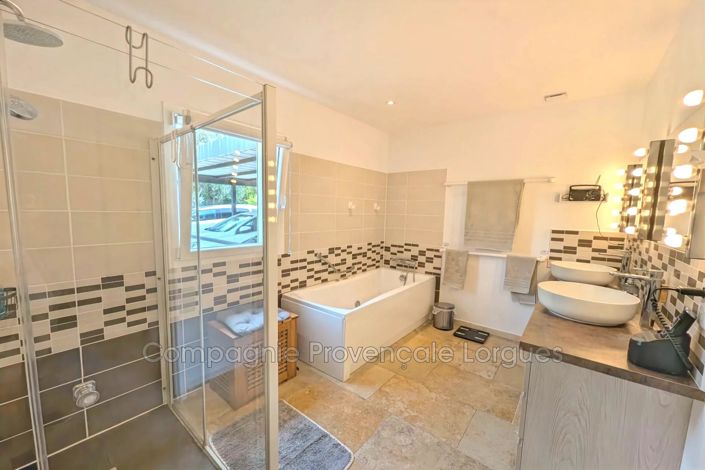 Image No.14-Maison de 5 chambres à vendre à Lorgues