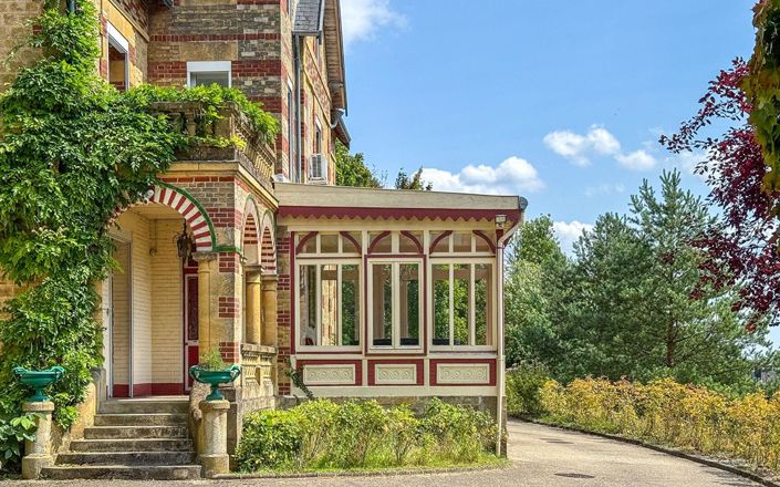 Image No.3-5 Bed Property for sale