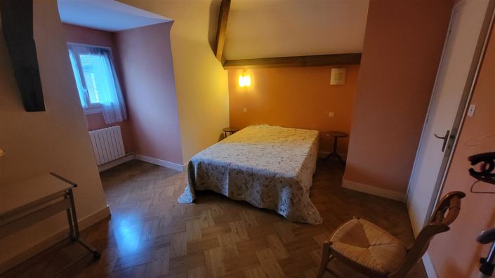 Image No.11-3 Bed House for sale