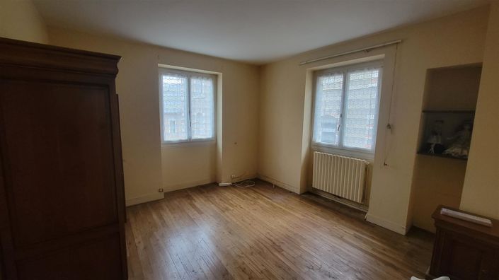 Image No.7-3 Bed House for sale