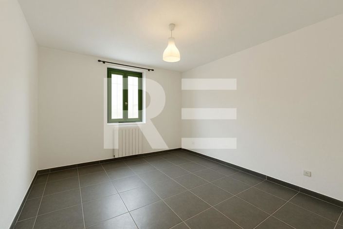 Image No.3-4 Bed Property for sale