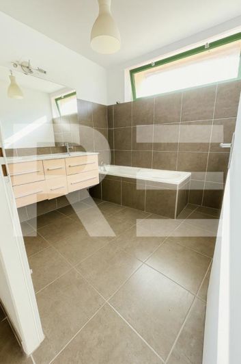 Image No.7-4 Bed Property for sale