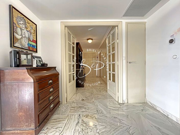 Image No.15-2 Bed Property for sale