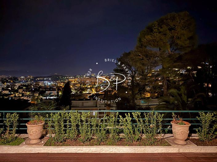 Image No.8-2 Bed Property for sale