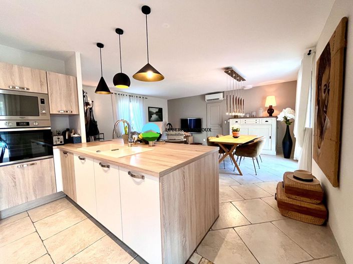 Image No.11-4 Bed House for sale