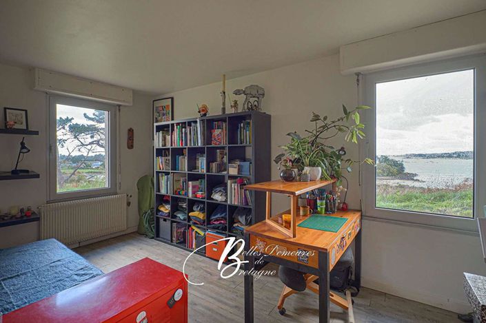 Image No.20-4 Bed House for sale