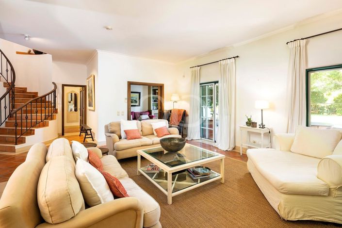 Image No.6-4 Bed House for sale