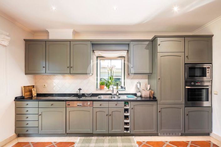 Image No.7-4 Bed House for sale