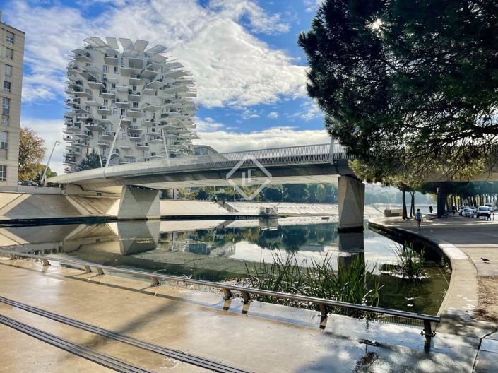 Image No.8-2 Bed Property for sale