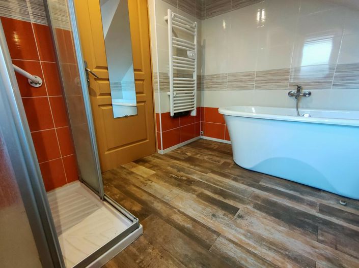 Image No.14-4 Bed House for sale