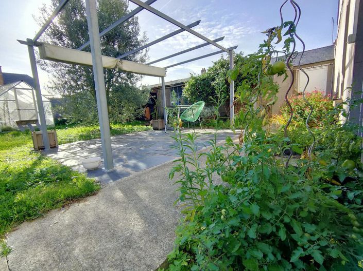 Image No.2-4 Bed House for sale