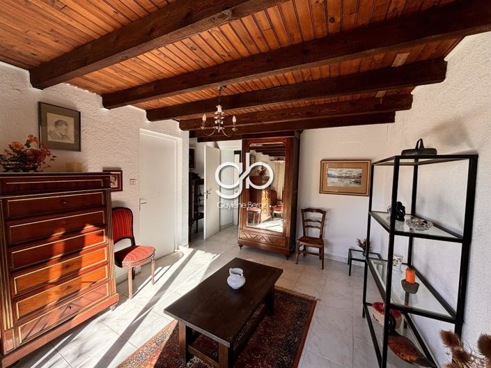 Image No.10-7 Bed House for sale