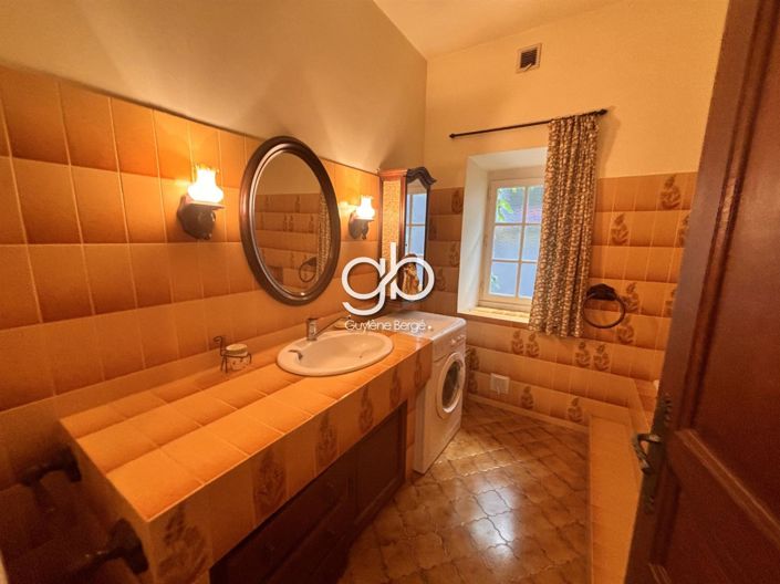 Image No.17-7 Bed House for sale