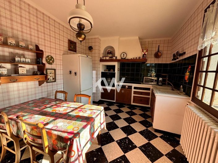 Image No.5-7 Bed House for sale