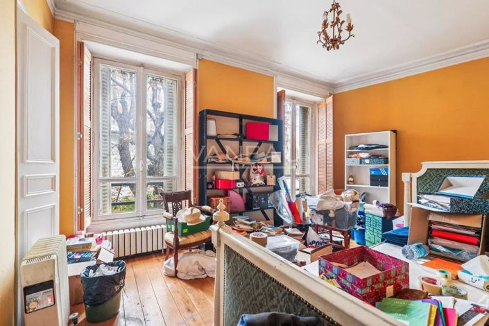 Image No.15-7 Bed House for sale